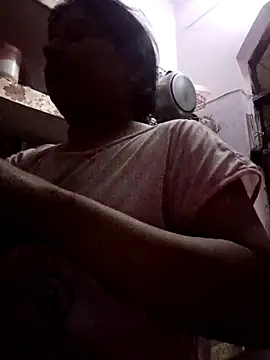 Snapshot of aliya-jaan71 chatting on November 4, 3:21 am aliya-jaan71 online show from November 4, 3:21 am