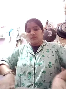 Snapshot of aliya-jaan71 chatting on November 12, 5:39 pm aliya-jaan71 online show from November 12, 5:39 pm