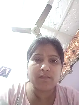 Snapshot of aliya-jaan71 chatting on November 3, 11:58 am aliya-jaan71 online show from November 3, 11:58 am