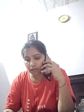 Snapshot of aliya-jaan71 chatting on October 30, 9:51 am aliya-jaan71 online show from October 30, 9:51 am