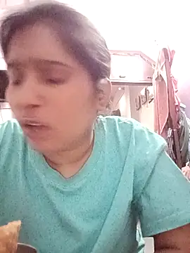 Snapshot of aliya-jaan71 chatting on November 16, 7:24 am aliya-jaan71 online show from November 16, 7:24 am