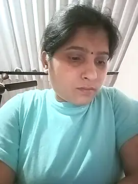 aliya-jaan71 online show from April 1, 1:52 pm