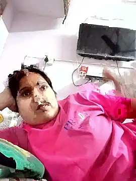 Snapshot of aliya-jaan71 chatting on November 21, 6:18 pm aliya-jaan71 online show from November 21, 6:18 pm