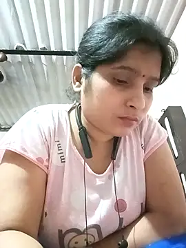 aliya-jaan71 online show from May 1, 9:42 pm