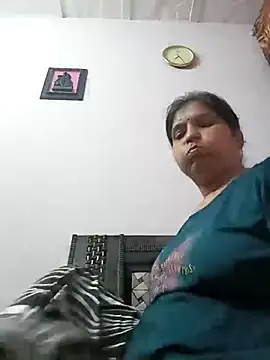 aliya-jaan71 online show from March 24, 1:55 pm