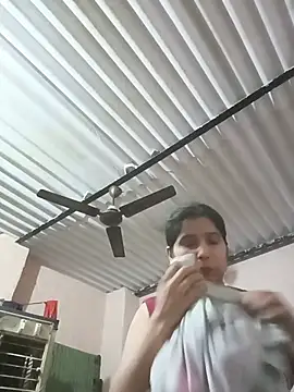 aliya-jaan71 online show from June 24, 4:38 pm