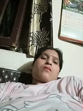 aliya-jaan71 online show from May 15, 8:18 pm