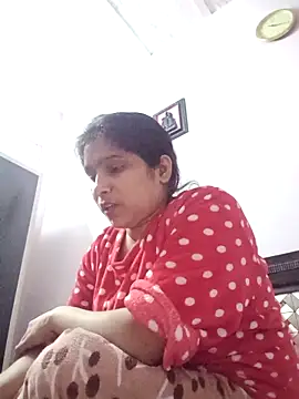 Snapshot of aliya-jaan71 chatting on December 16, 4:44 pm aliya-jaan71 online show from December 16, 4:44 pm