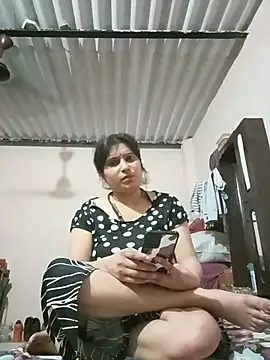 aliya-jaan71 online show from June 4, 10:03 pm