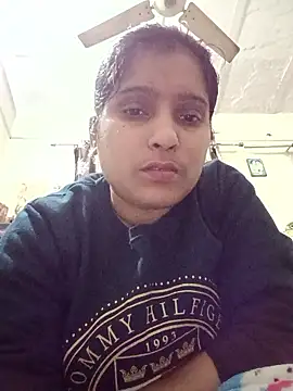 aliya-jaan71 online show from February 2, 8:46 am