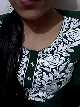 Snapshot of Miss_linaa chatting on November 12, 10:41 am Miss linaa online show from November 12, 10:41 am