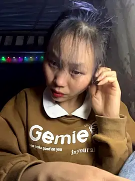 huong-18 online show from January 9, 2:57 pm