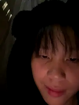 huong-18 online show from November 11, 1:44 am