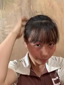 huong-18 online show from October 20, 4:25 am