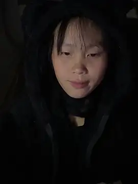 huong-18 online show from November 18, 4:54 pm