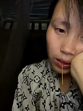 huong-18 online show from November 3, 2:31 pm