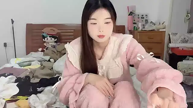 Snapshot of Akong11 chatting on October 25, 6:08 pm Akong11 online show from October 25, 6:08 pm