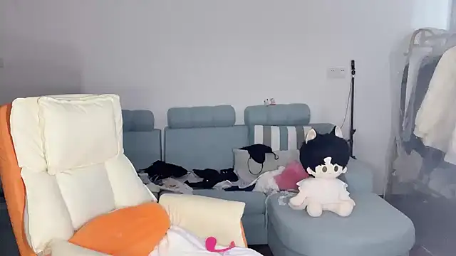 Akong11 online show from March 15, 4:41 am