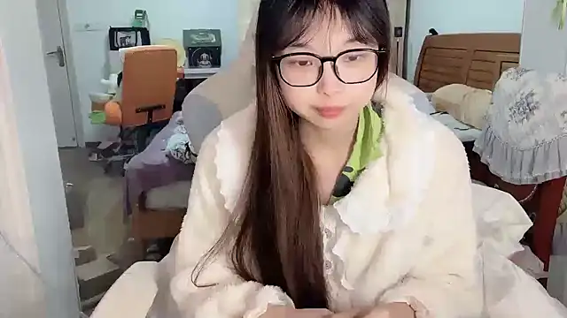 Akong11 online show from January 15, 12:25 am