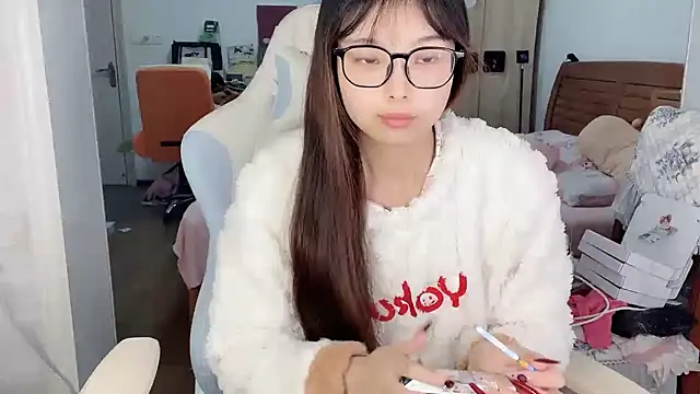 Akong11 online show from December 18, 3:11 am