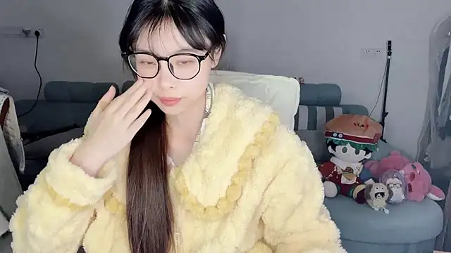 Akong11 online show from March 30, 12:28 pm