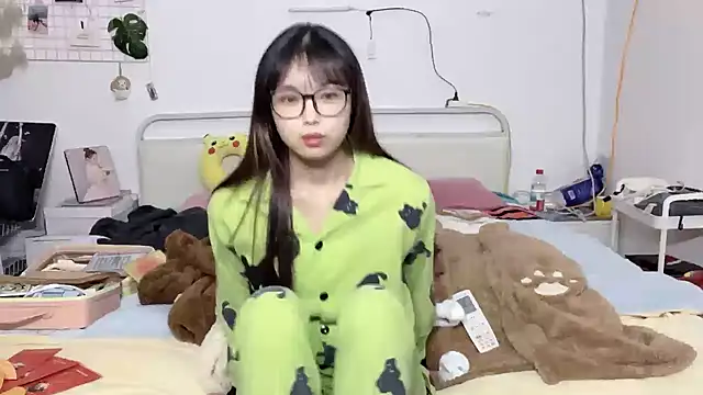 Akong11 online show from February 14, 12:49 pm