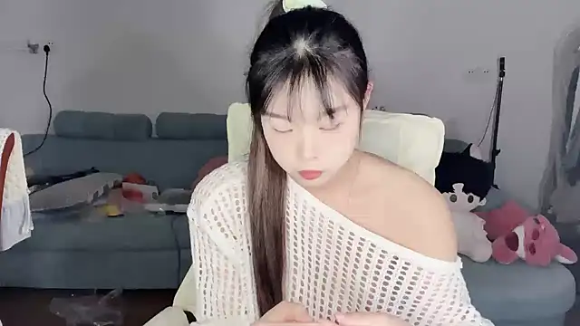 Akong11 online show from March 22, 4:41 pm