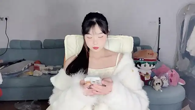 Akong11 online show from March 27, 1:34 pm