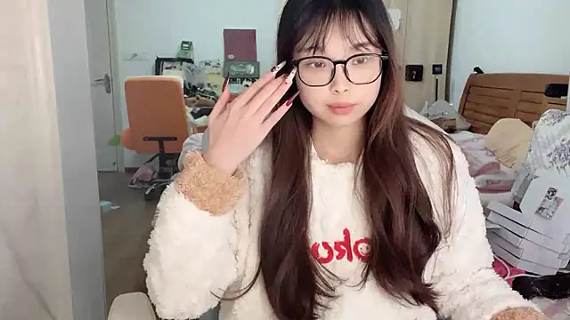 Akong11 online show from December 19, 1:09 am