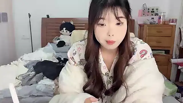 Snapshot of Akong11 chatting on November 24, 2:39 pm Akong11 online show from November 24, 2:39 pm