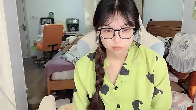 Akong11 online show from January 12, 3:24 am