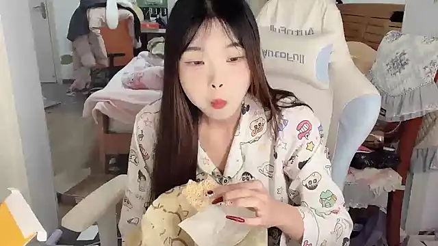 Akong11 online show from December 23, 5:29 am