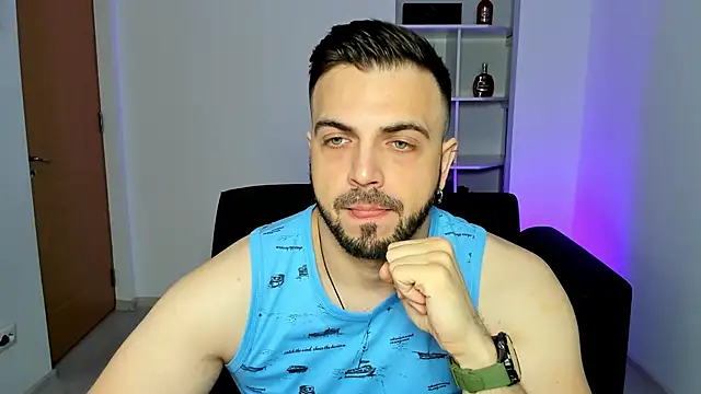 Snapshot of Jace_Thorne chatting on November 20, 5:08 am Jace Thorne online show from November 20, 5:08 am