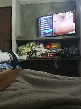 carluis2 online show from May 24, 12:43 am