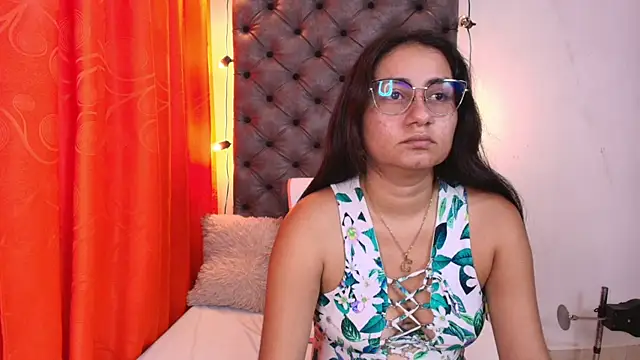 Luna021 1 online show from January 10, 8:26 pm