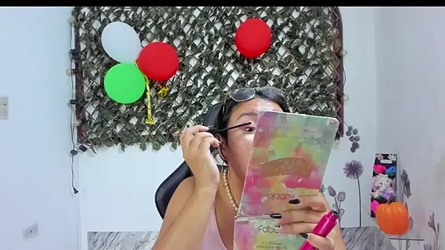 Luna021 1 online show from November 4, 7:06 pm