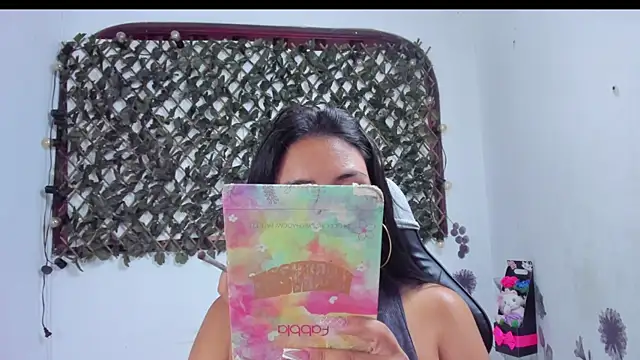 Luna021 1 online show from November 18, 8:34 pm