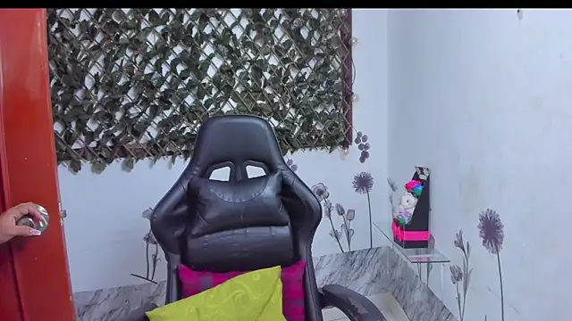 Luna021 1 online show from December 1, 8:21 pm