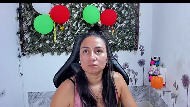 Luna021 1 online show from November 1, 7:41 pm