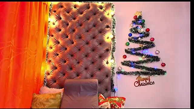 Luna021 1 online show from December 18, 8:01 pm