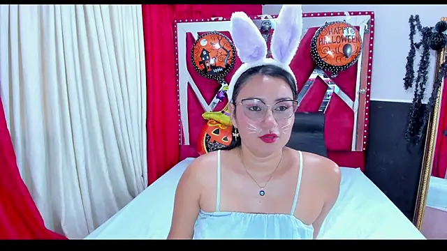 Luna021 1 online show from October 20, 9:59 pm