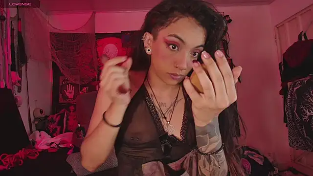 agathaaiko6 online show from April 2, 12:51 am