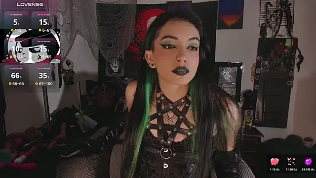 agathaaiko6 online show from May 29, 1:44 am