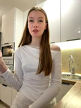 FriendlyFire 18 online show from October 24, 7:35 pm