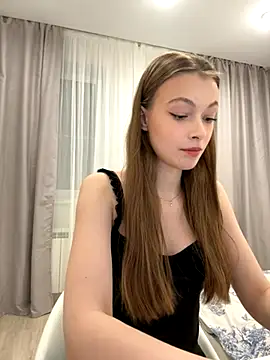 FriendlyFire 18 online show from November 8, 8:01 pm