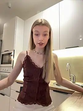 FriendlyFire 18 online show from December 20, 9:50 pm