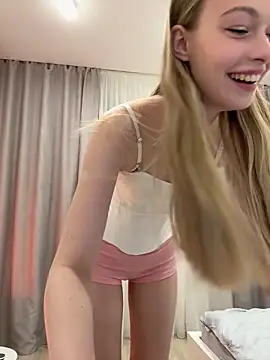 FriendlyFire 18 online show from February 13, 9:48 pm