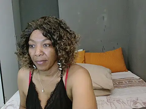 Snapshot of Lillyan_N chatting on October 28, 8:46 am Lillyan N online show from October 28, 8:46 am