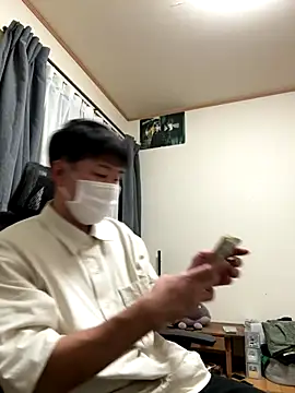 Snapshot of KAMESAN08 chatting on October 7, 11:33 am KAMESAN08 online show from October 7, 11:33 am