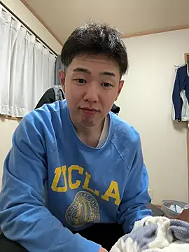 Snapshot of KAMESAN08 chatting on February 7, 9:39 am KAMESAN08 online show from February 7, 9:39 am